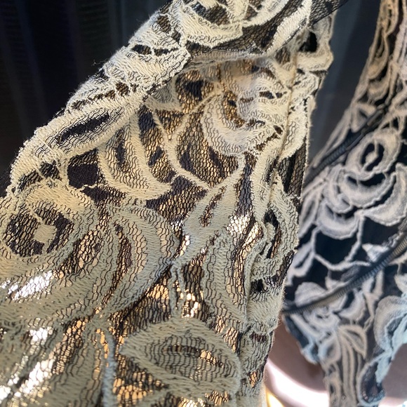 I.N.C. International Concepts, Heavy lace unlined jacket size small - Picture 7 of 11